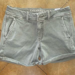 American Eagle army green midi shorts Size 2